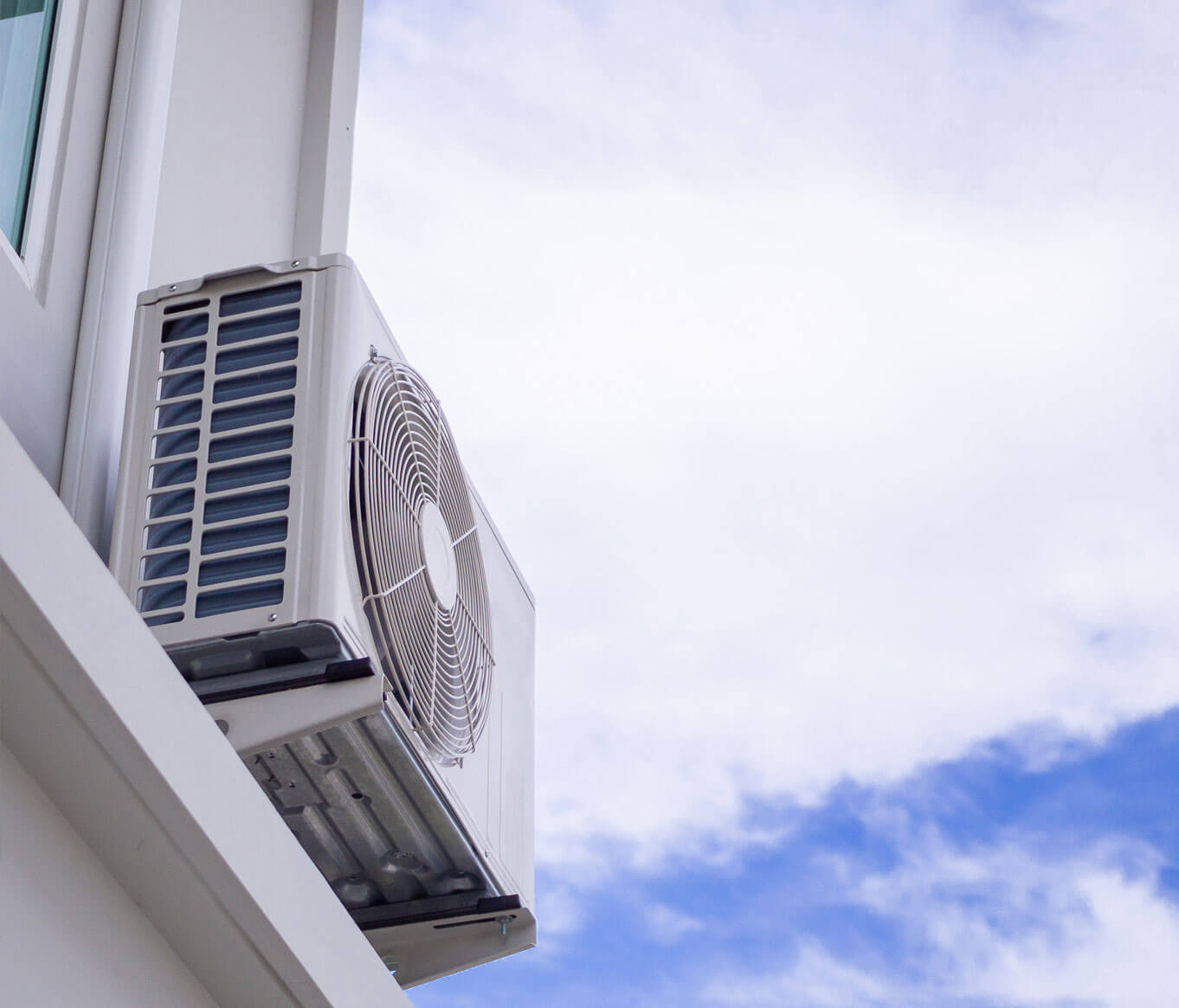 Read more about the article The Advantages Of Reversible Air Conditioning